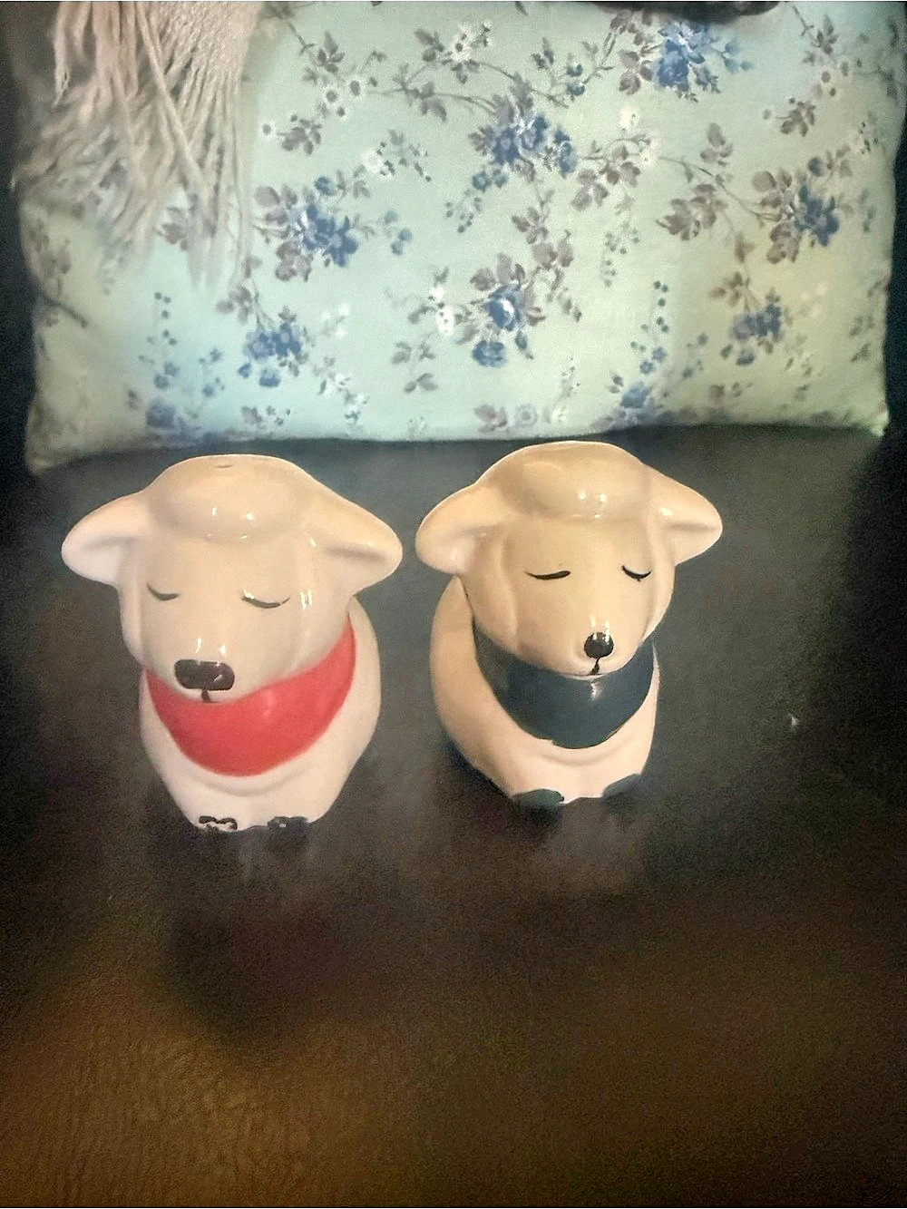 Napco Ceramic Dog Figurines Set of 2 in White & Red salt and pepper shakers mark